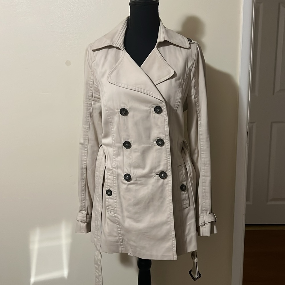 Coat - Picture 5 of 11